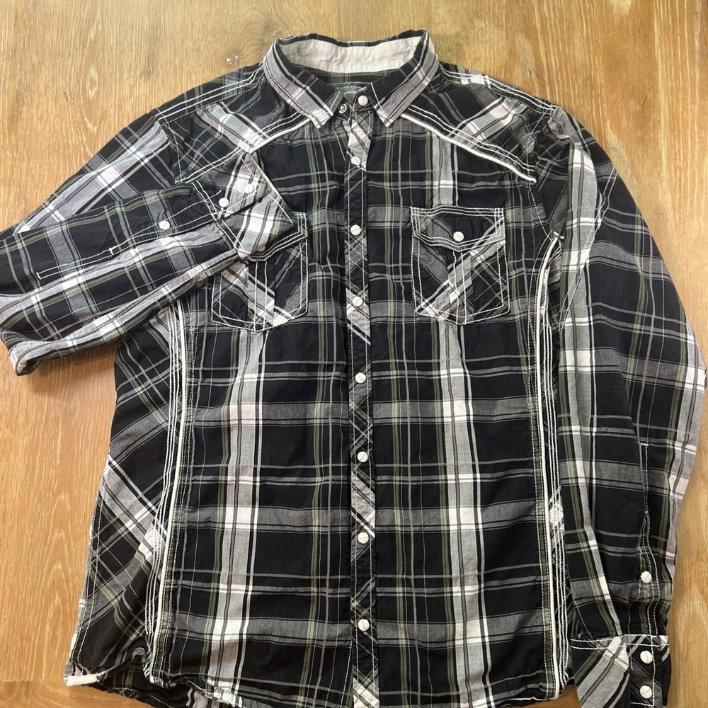 Buckle BKE Shirt Mens Large Pearl Snap Athletic Fit Long‎ Sleeve Black Plaid